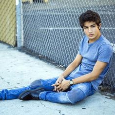 Aramis Knight