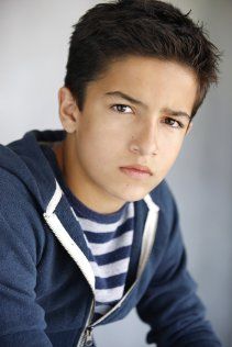 Aramis Knight