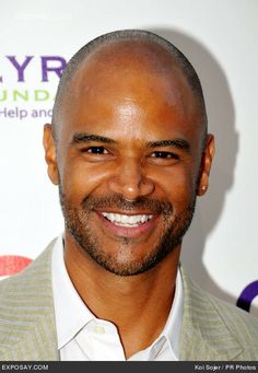 Dondre Whitfield