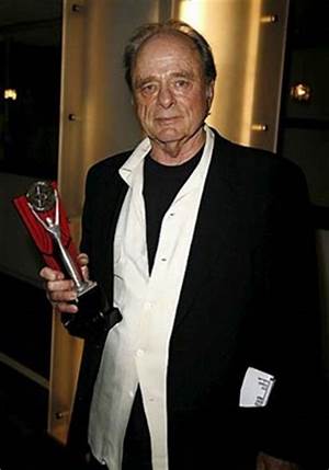 Harris Yulin