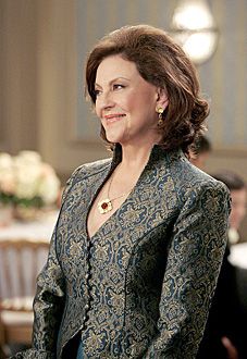 Kelly Bishop