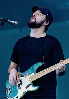 Ross MacDonald