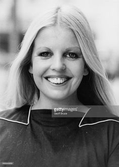 Sally Thomsett