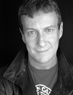 Stephen Tompkinson