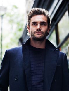 Tom Bateman