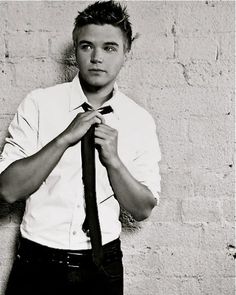 Brett Davern