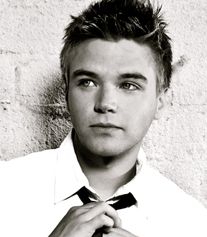 Brett Davern