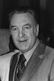 Donald Sinden