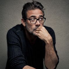 Jeffrey Dean Morgan