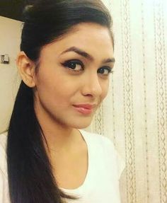 Mrunal Thakur