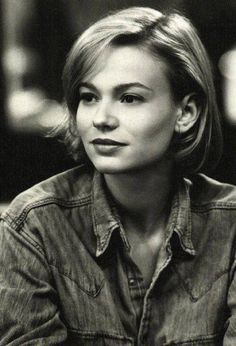 Samantha Mathis