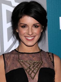 Shenae Grimes-Beech