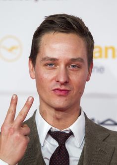 Tom Schilling