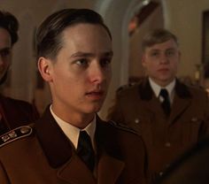 Tom Schilling