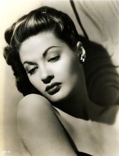 Yvonne De Carlo