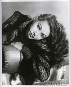 Yvonne De Carlo