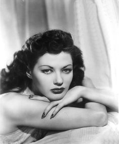 Yvonne De Carlo