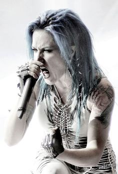 Alissa White-Gluz