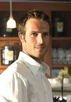 Michael Vartan