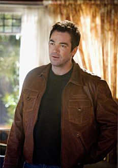 Jon Tenney