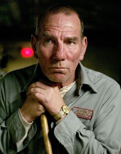 Pete Postlethwaite