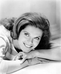 Samantha Eggar