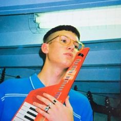 Gus Dapperton