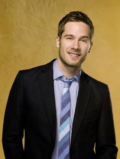 Luke MacFarlane