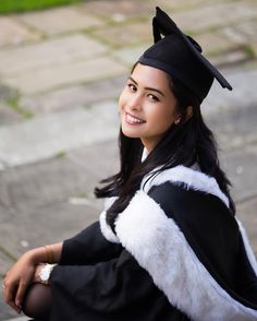 Maudy Ayunda