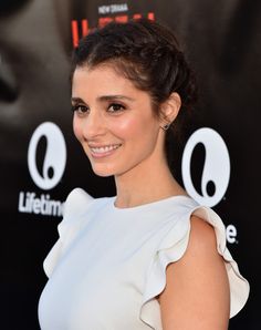 Shiri Appleby