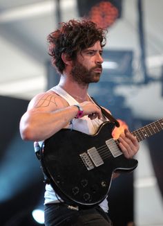 Yannis Philippakis