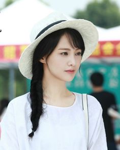 Zheng Shuang