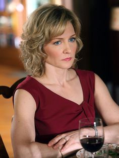 Amy Carlson