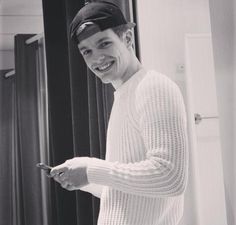 Enzo Knol