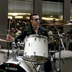 Larry Mullen Jr.