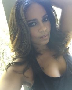 Sanaa Lathan