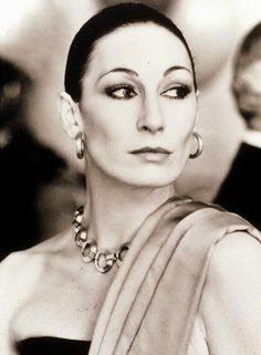 Anjelica Huston