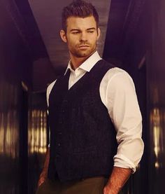 Daniel Gillies