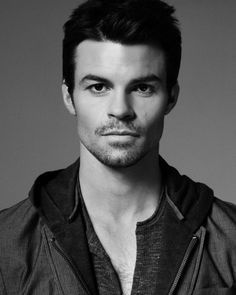 Daniel Gillies