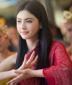 Davika Hoorne