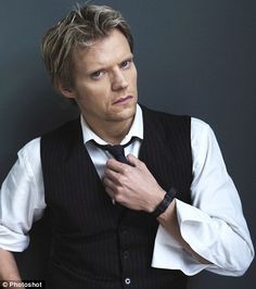 Marc Warren