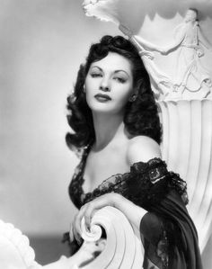 Yvonne DeCarlo