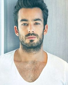 Aaron Diaz