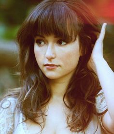 Milana Vayntrub