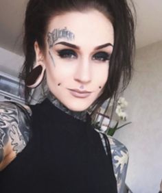 Monami Frost