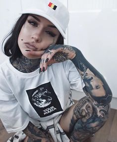 Monami Frost