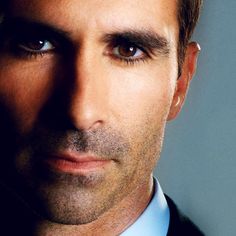 Nestor Carbonell