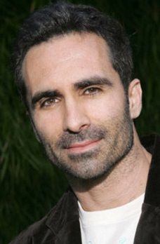 Nestor Carbonell