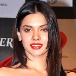 Sara Loren