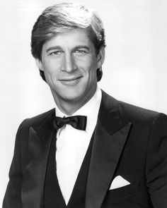 Simon MacCorkindale